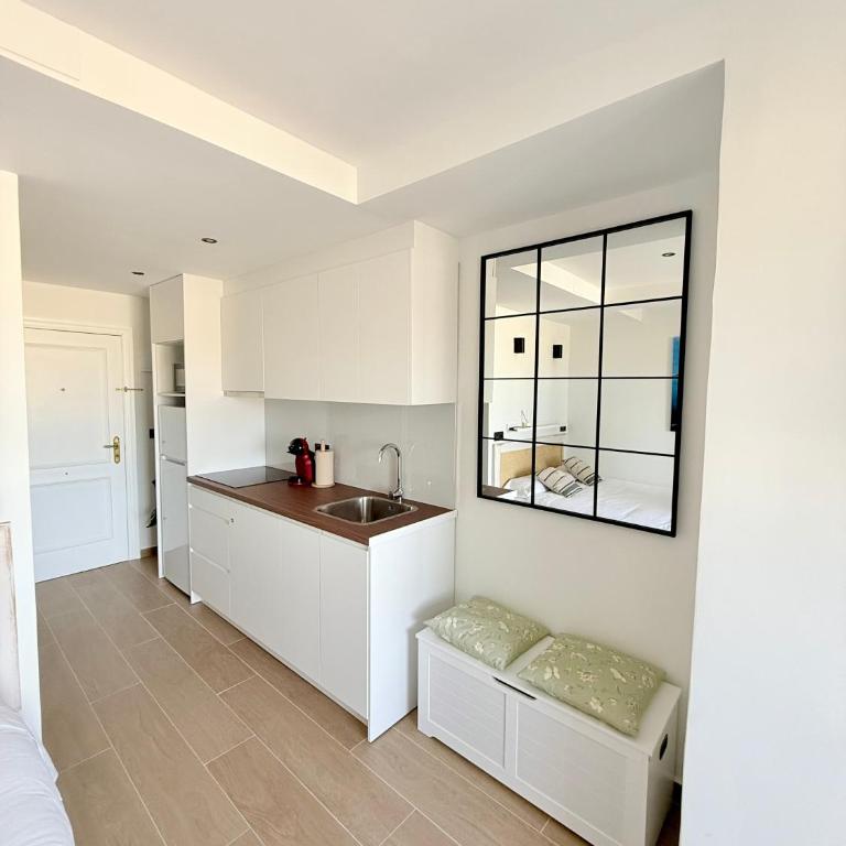 Apartament 18th floor city center RISCAL - Apartamento de 1 dormitorio - 8