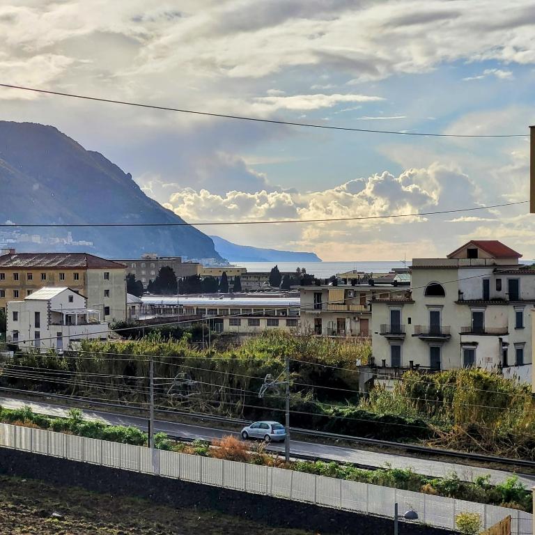 Porta Pompei & Sorrento Coast - Appartamento con 3 Camere da Letto e Vista Montagna - 69