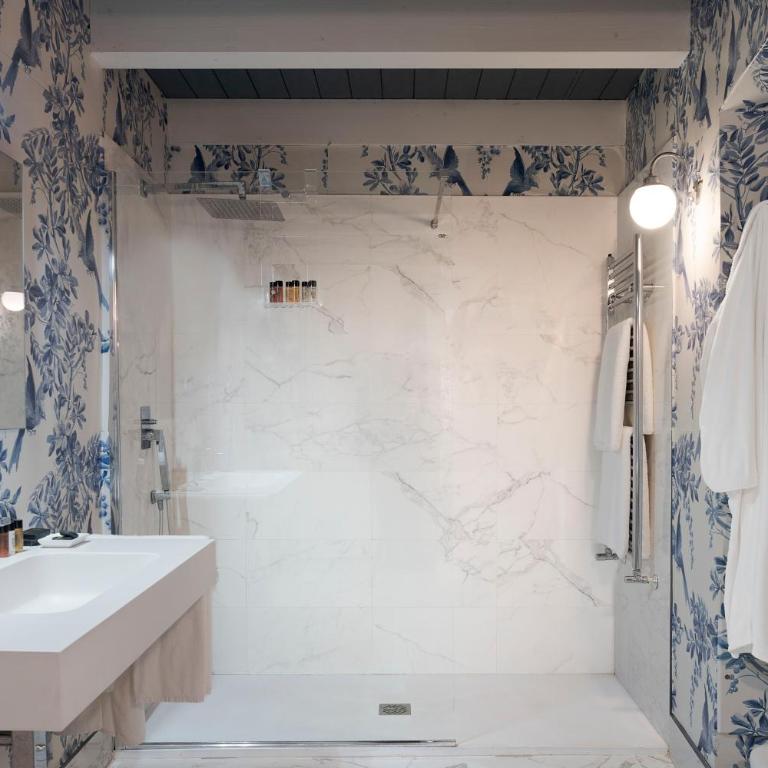 Palazzo Arone dei Baroni di Valentino - Suite - 8