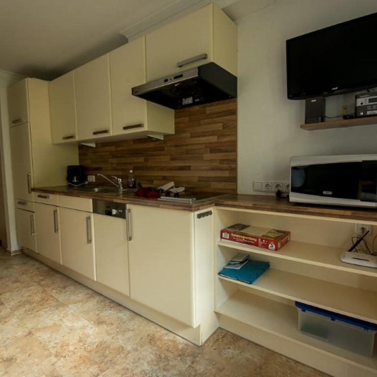 Ferienwohnung mit eigenem Balkon - Apartment mit 1 Schlafzimmer - 6