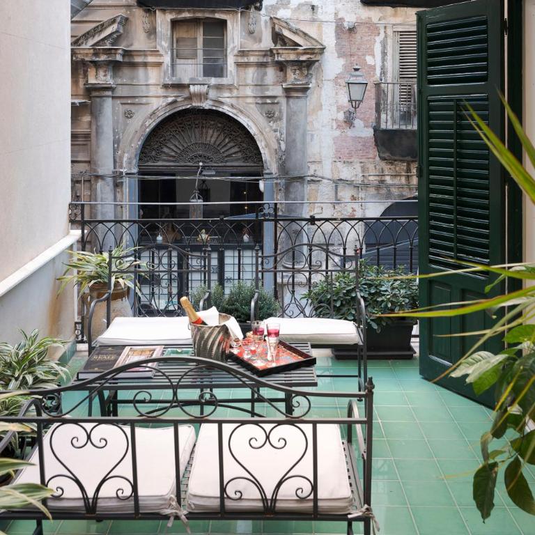 Palazzo Arone dei Baroni di Valentino - Camera Deluxe Matrimoniale/Doppia con Letti Singoli con Balcone - 6