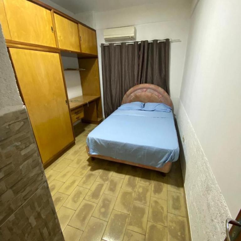 Departamento de 3 Dormitorios - Three-Bedroom Apartment - 2