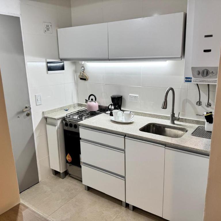 Cómodo Monoambiente Recoleta - One-Bedroom Apartment - 7