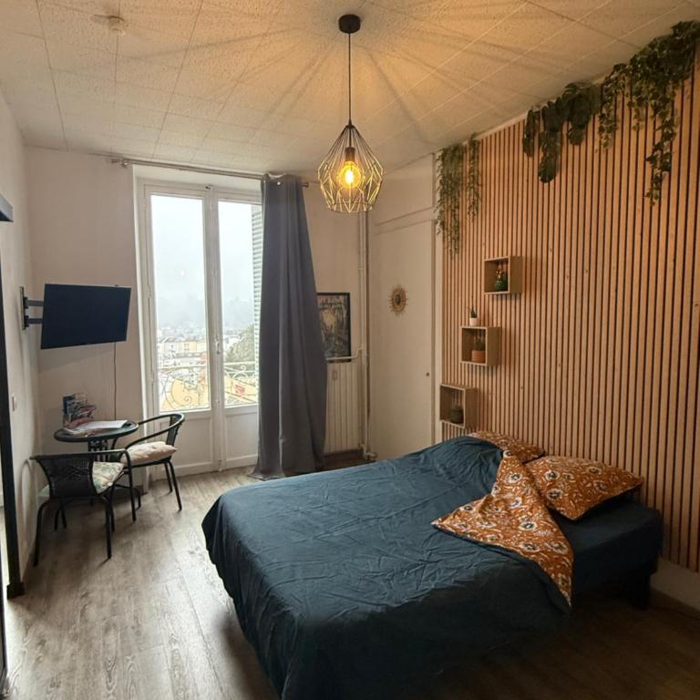Studio lumineux en Centre Ville avec vue sur la Dent du Chat - Apartment mit 1 Schlafzimmer - 1