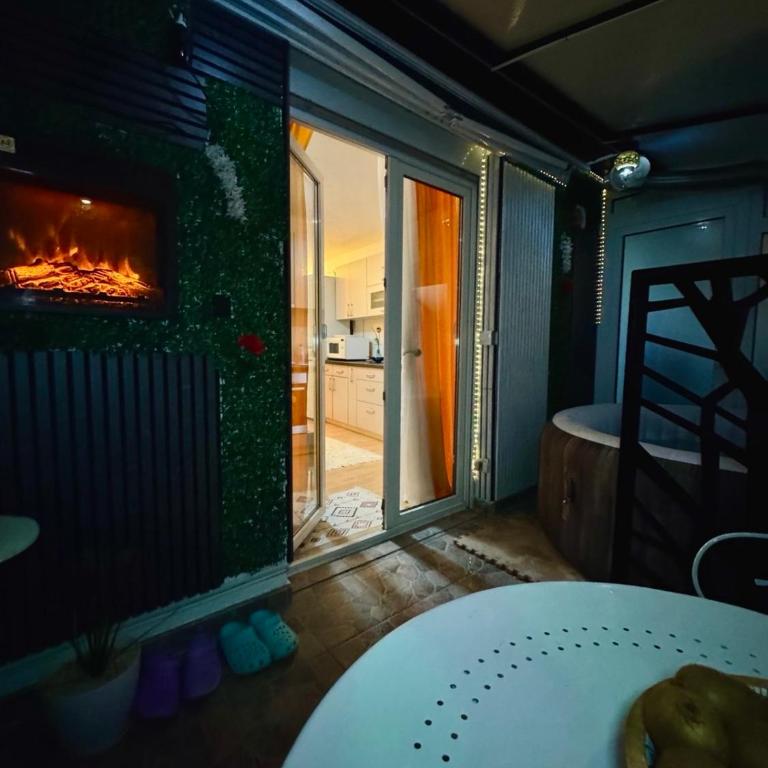 Apartments Mehić - Deluxe Queen Room - 11