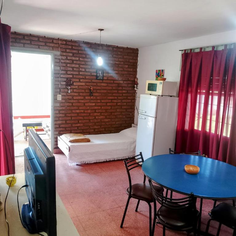Alquiler Cosquin por Temporada Tel sin comas 3,5,4,1,5,5,2,7,1,1 - Casa con 1 dormitorio - 5