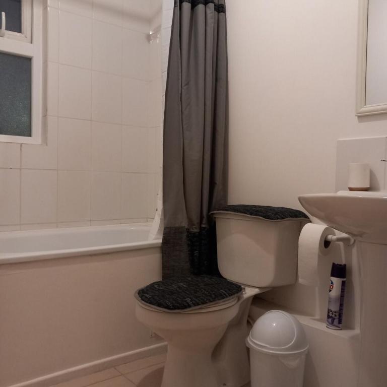 Comfortable house per day, for 4 people - Vacation Home - 4