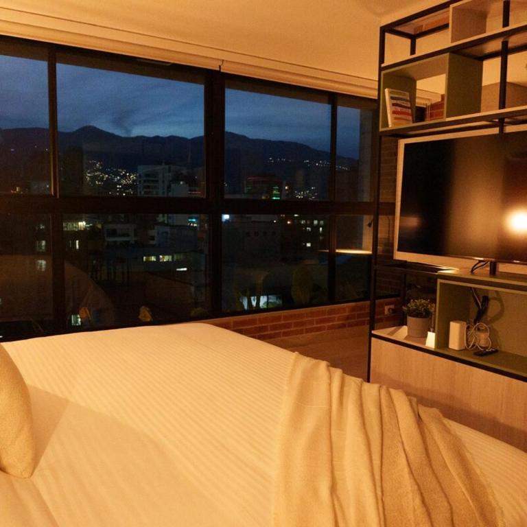 NEW in laurels with air , loft type, giant tv - Apartamento de 1 dormitorio - 12