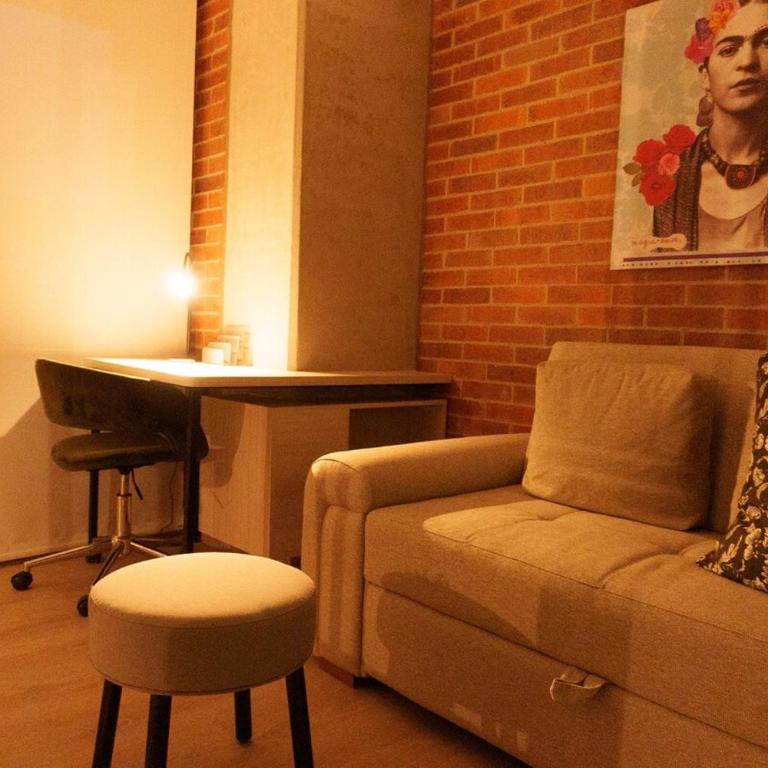 NEW in laurels with air , loft type, giant tv - Apartamento de 1 dormitorio - 16