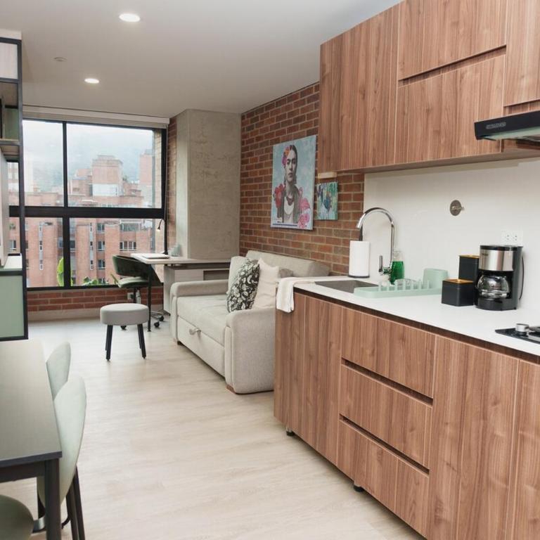 NEW in laurels with air , loft type, giant tv - Apartamento de 1 dormitorio - 28