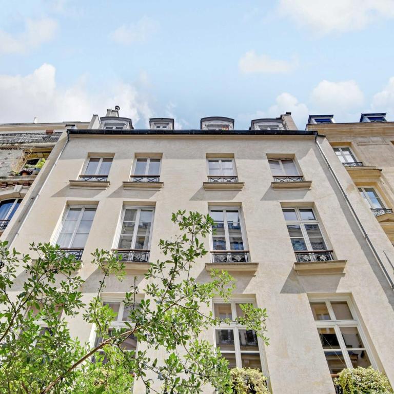 Elegant apt - 2P - near Le Marais - Apartment - 12