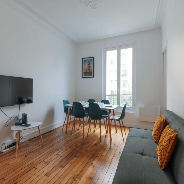 Fully-equipped modern cocoon near Parc Montsouris - Two-Bedroom Apartment - 1