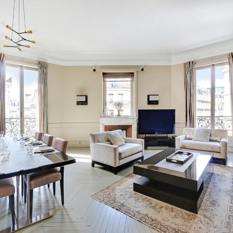 Elegant aprt- 2BDR 4P Close to the Champs Elysées - Two-Bedroom Apartment - 1