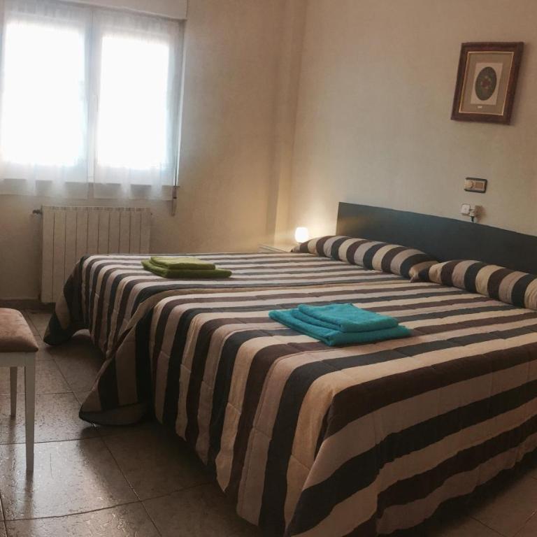 Hostal Sol Naciente - Habitación Doble - 2 camas - 1