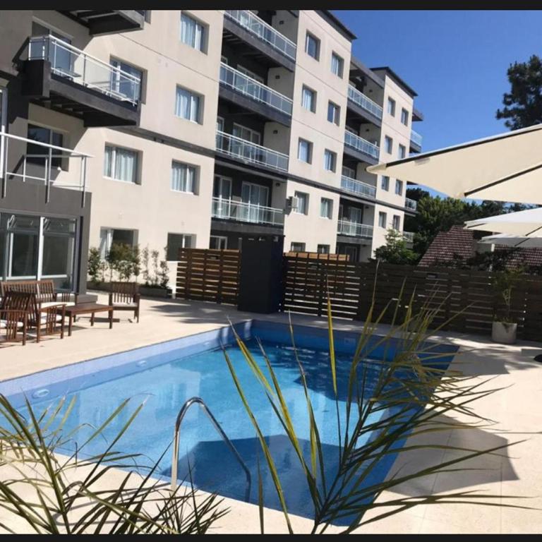Departamento de tres Ambientes en Excelente Complejo - Apartamento de 2 dormitorios - 6