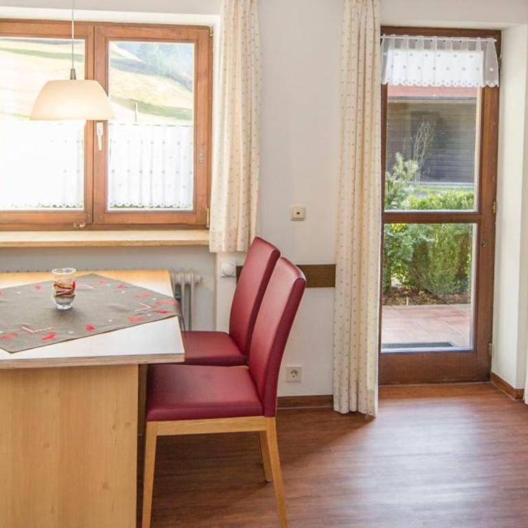 Gschwenderhaus Ferienwohnungen - Studio (2 Erwachsene + 2 Kinder) mit Terrasse - 5