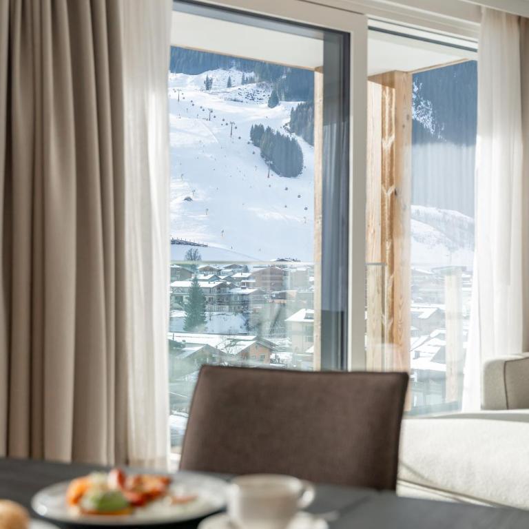 Adler Resort - Ferienwohnung mit 4 Schlafzimmern - 2