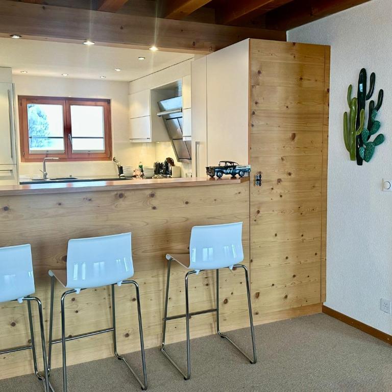 Chalet Bliss spacious six bedrooms and breathtaking views - Suite - 7