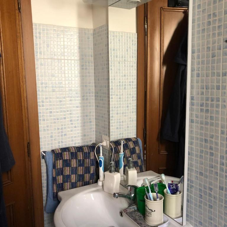 Appartamento a due passi dalla Storia e dalla Movida Romana - Appartamento con 2 Camere da Letto - 4