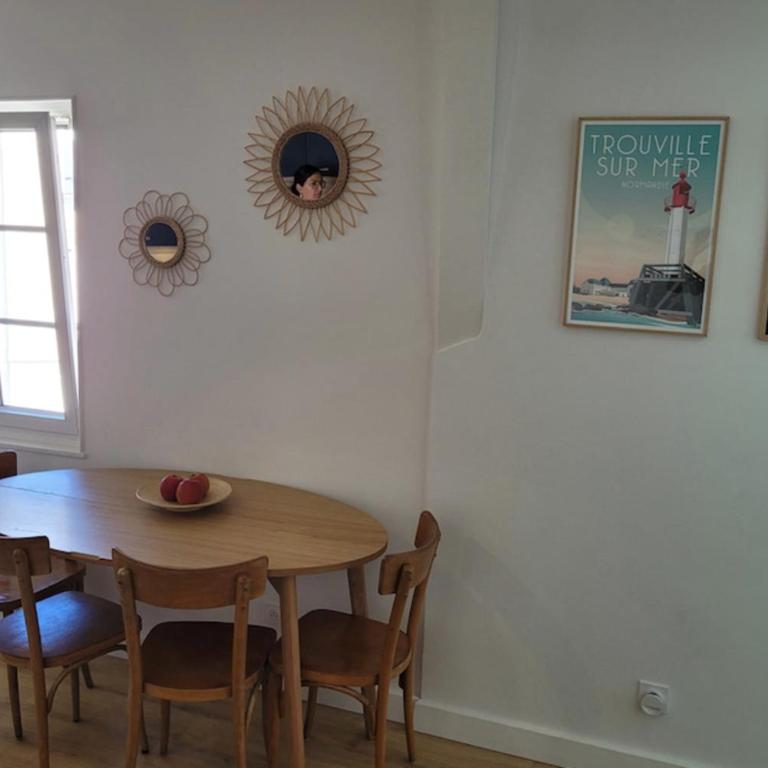 Apartment with Wifi near city center - Apartment - 5