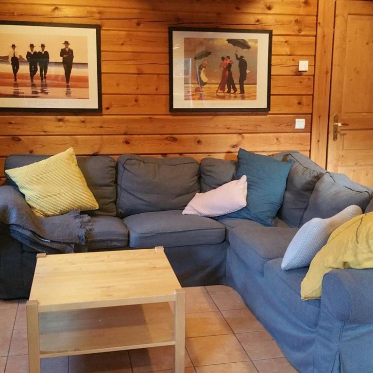 Chalet rustique près des pistes avec WiFi, 7 chambres pour 14 personnes - Chalet mit 3 Schlafzimmern - 1