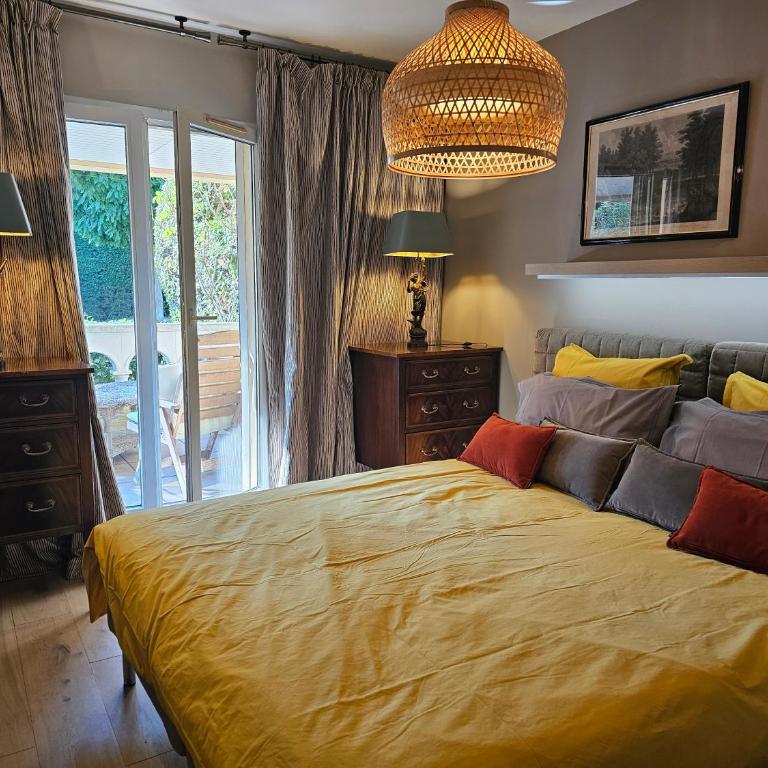 Aix centre, 2 room apartment garden, parking - Apartment mit 1 Schlafzimmer - 3