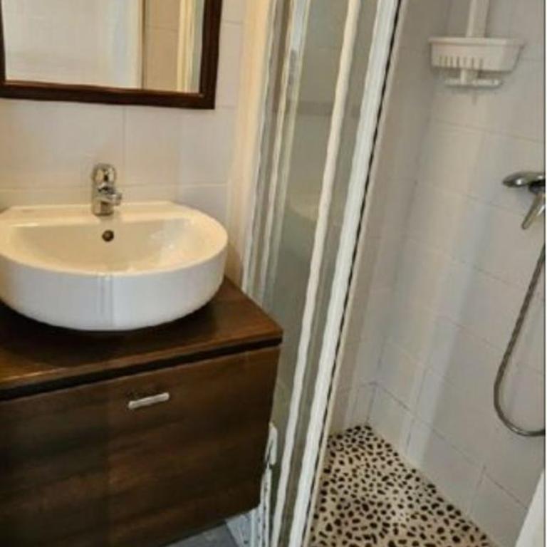 Studio 4 pers avec piscine, tennis et wifi - Apartment mit 1 Schlafzimmer - 11