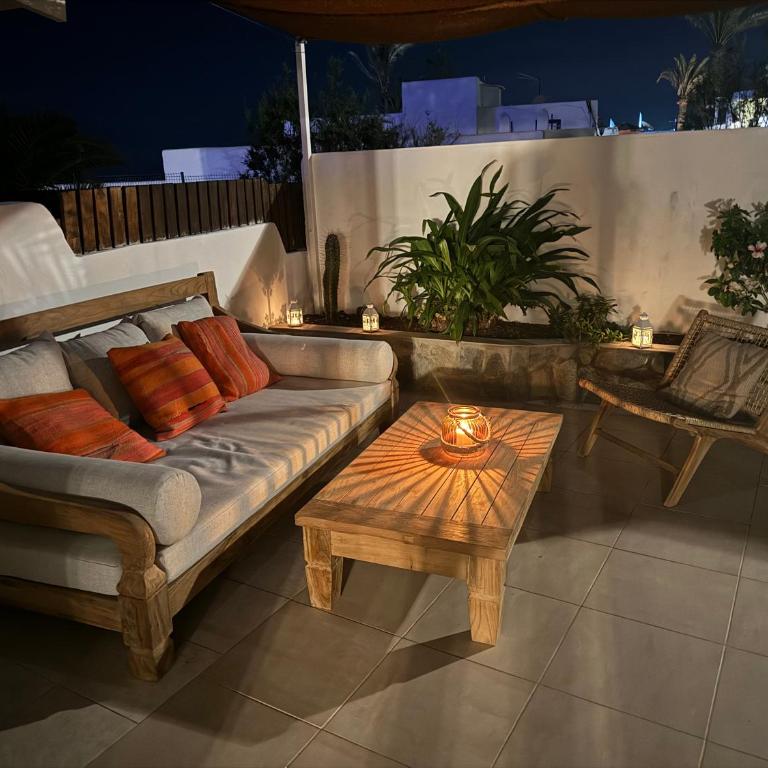 Beach Front House 'Casa Neen' - Two-Bedroom House - 14