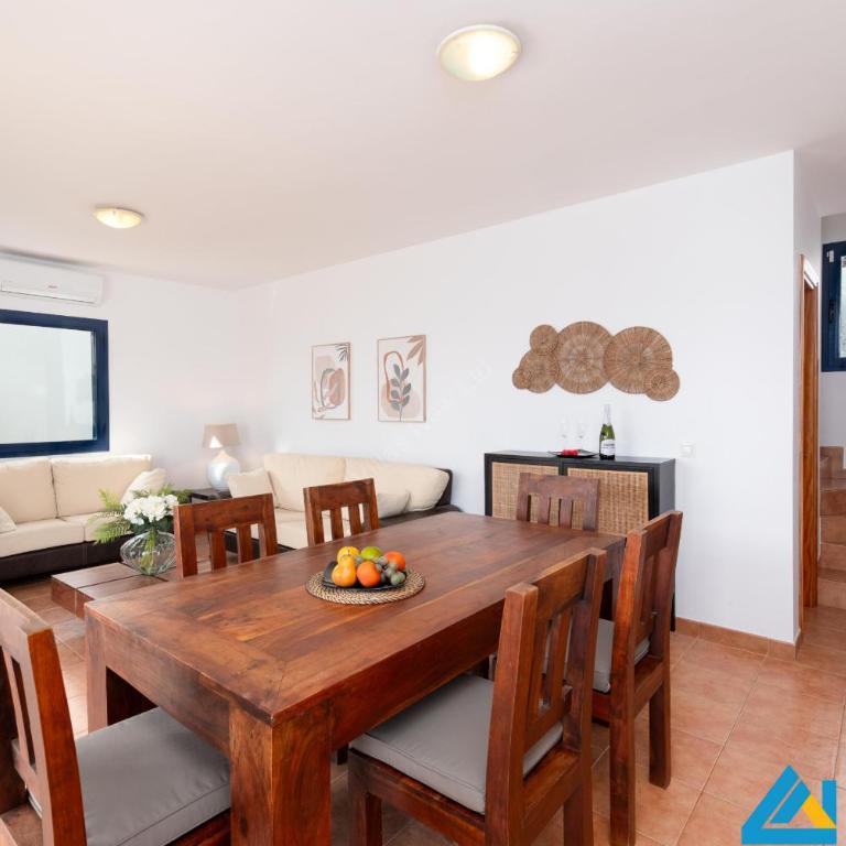 240 - Casa Serena by Villas Now Ltd - Villa con piscina privada - 8