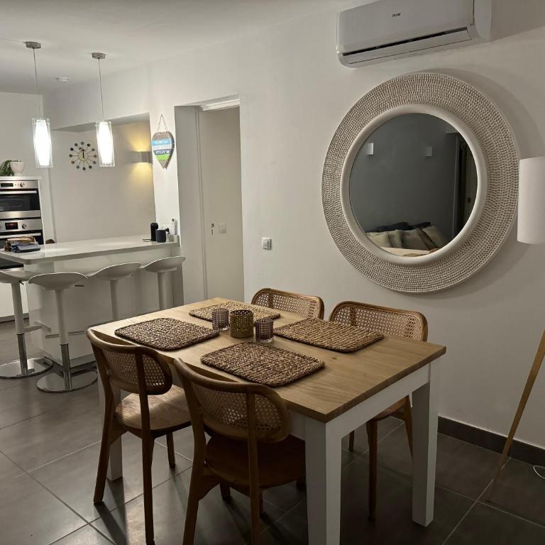 Beach Front House 'Casa Neen' - Two-Bedroom House - 9
