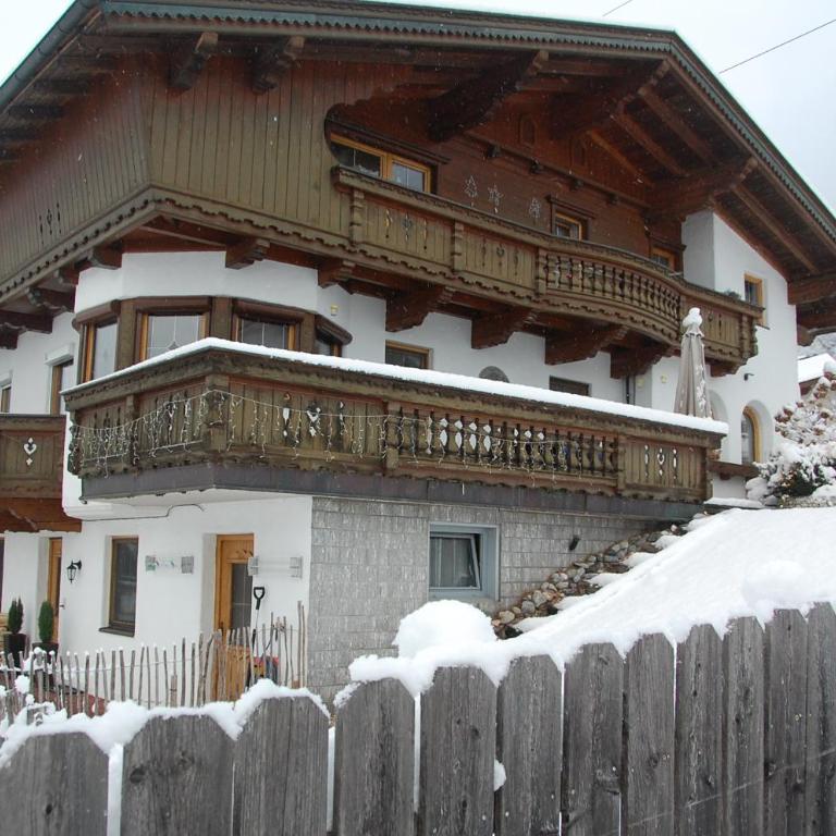 Haus hart im Zillertal 6 personen - Haus mit 2 Schlafzimmern - 74