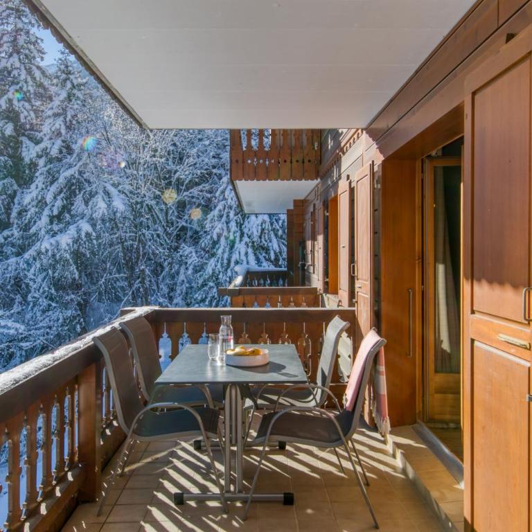 Magical setting Exclusive mountain views Champcalm - Appartement avec Vue sur la Montagne - 10