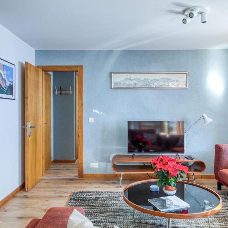 Magical setting Exclusive mountain views Champcalm - Appartement avec Vue sur la Montagne - 14