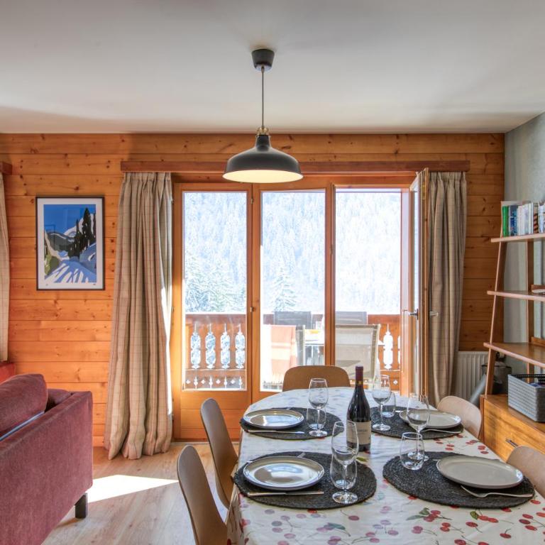 Magical setting Exclusive mountain views Champcalm - Appartement avec Vue sur la Montagne - 9