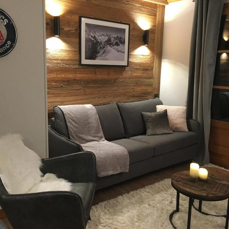 Appartement 4-5 personnes skis aux pieds piscine intérieure sauna hammam - Appartement 1 Chambre - 9
