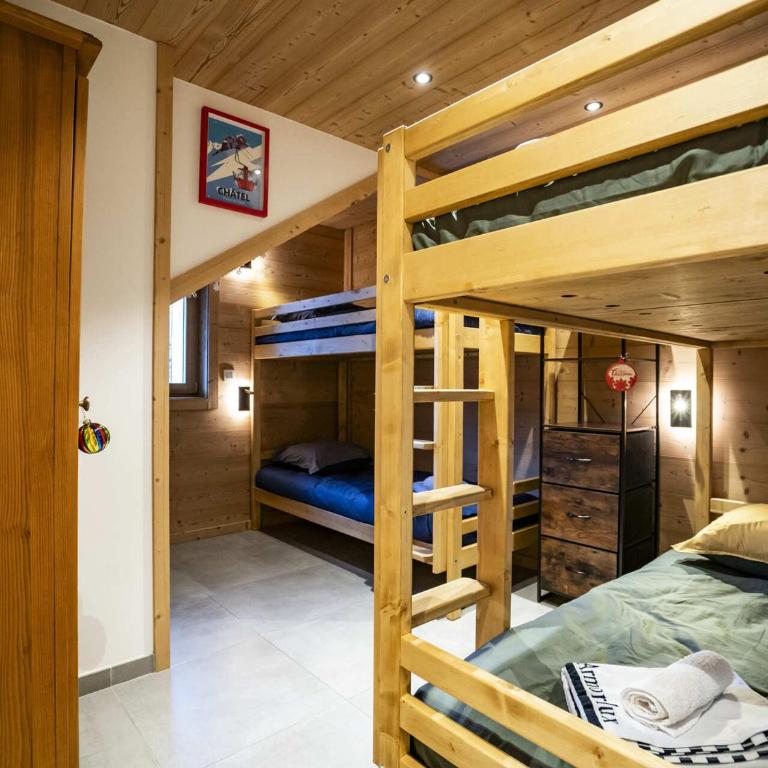 Chalet spacieux 12 pers, 5 chambres, parking - FR-1-676-193 - Appartamento - 3