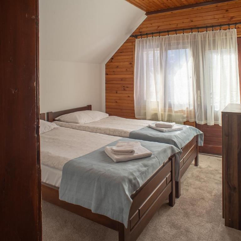 MB Hotel - Quadruple Room (4 Adults) - 5