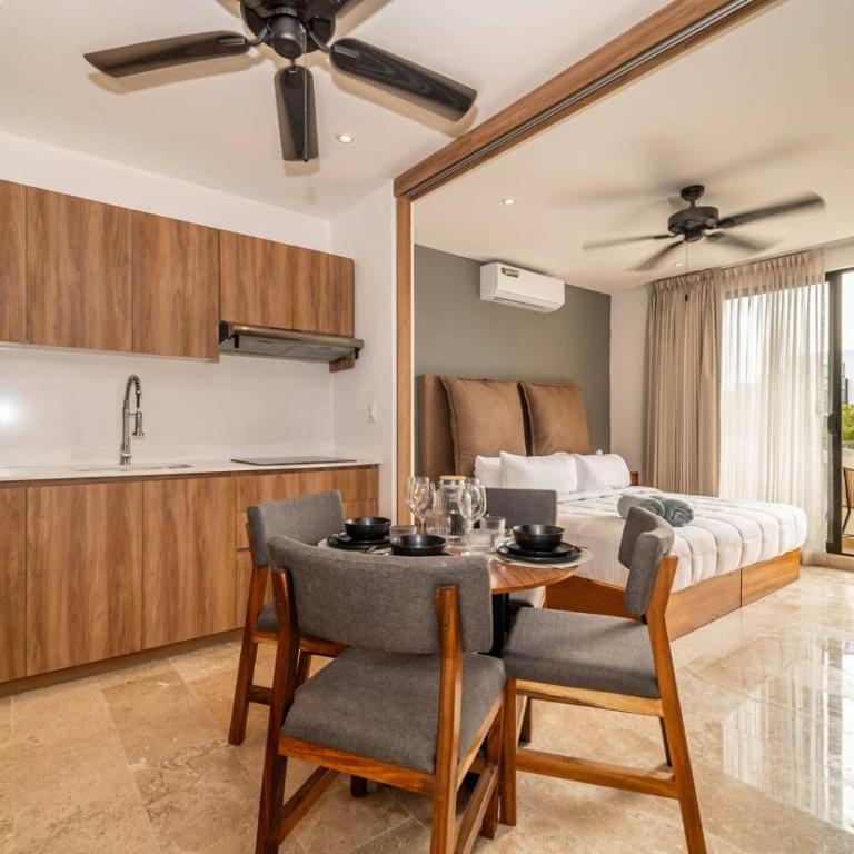 King Studio with Balcony, Rooftop Pool in Trendy Aldea Zama - Apartamento - 5