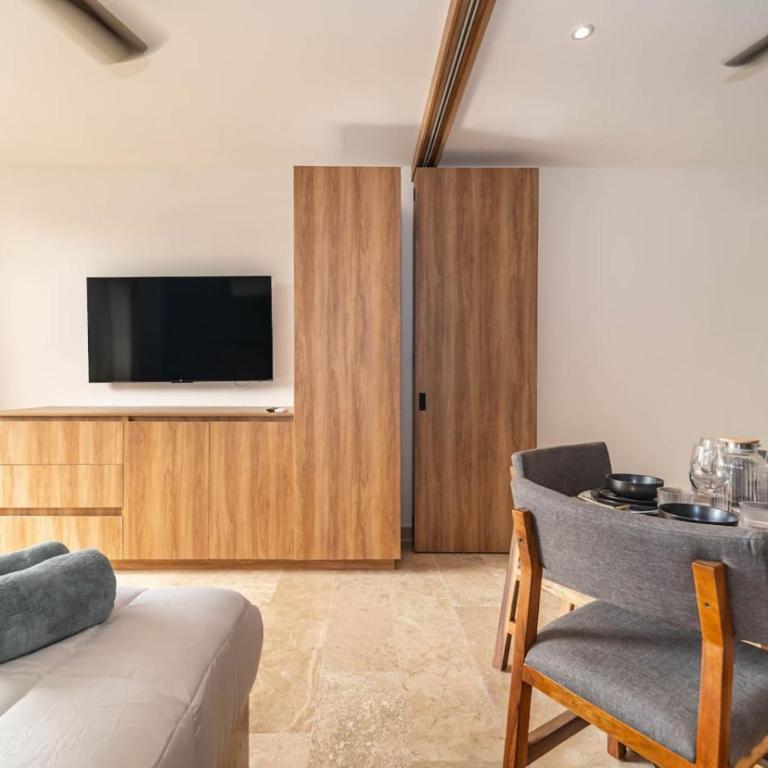 King Studio with Balcony, Rooftop Pool in Trendy Aldea Zama - Apartamento - 30