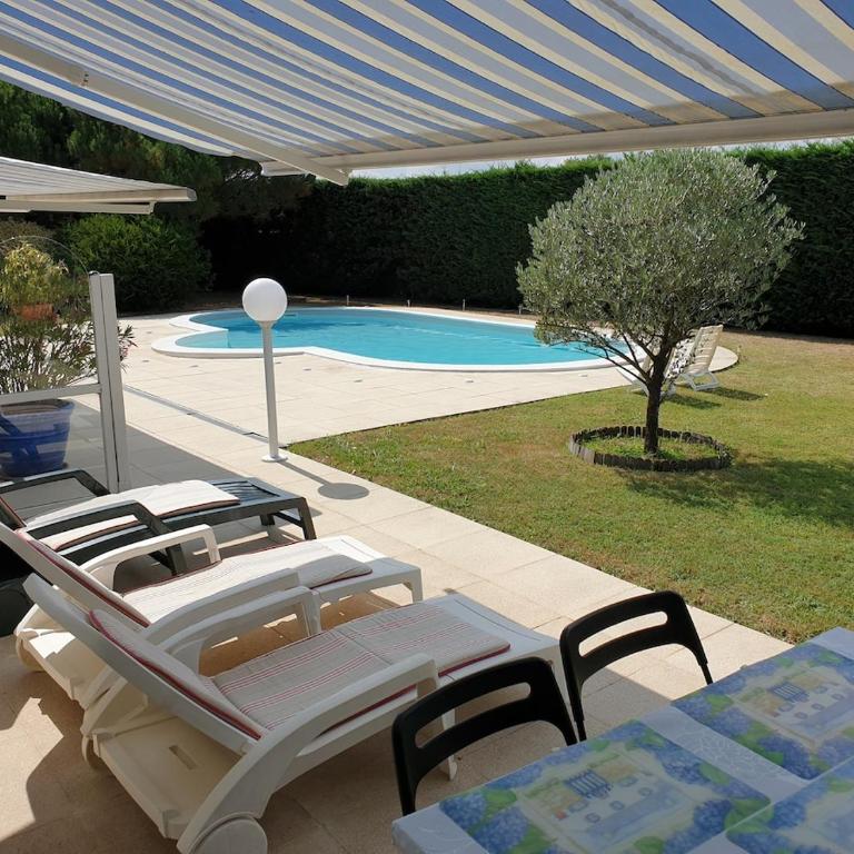 Studio meublé 2 pièces jardin piscine - Apartment mit 2 Schlafzimmern - 1