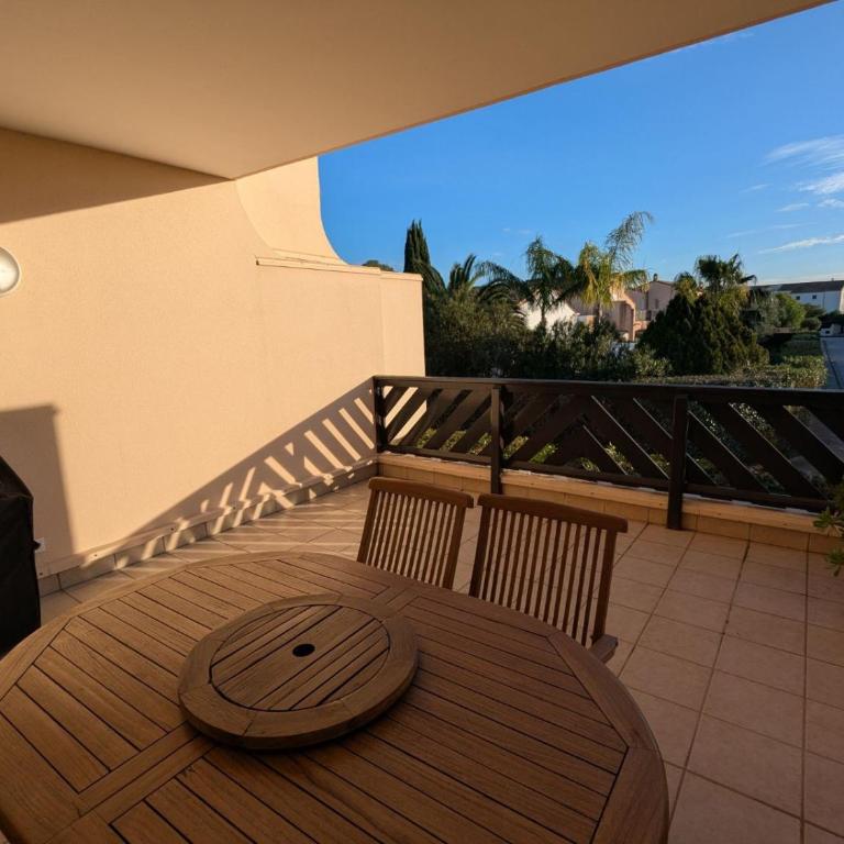 APPARTEMENT T3 AVEC TERRASSES et PISCINE SAINT CYPRIEN - Appartement - 2