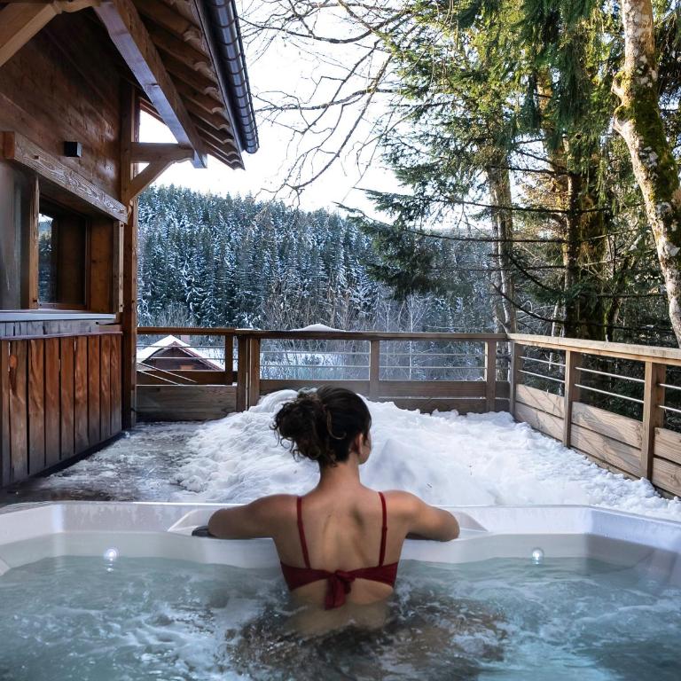 Chalet Les Cimes - Sauna - Jacuzzi - Chalet - 9
