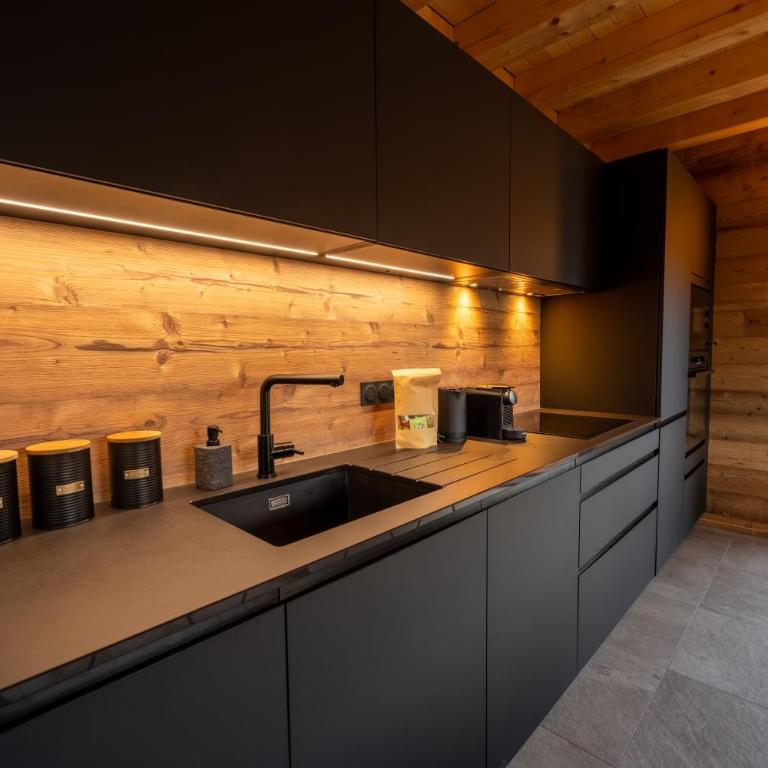 Chalet Les Cimes - Sauna - Jacuzzi - Chalet - 16