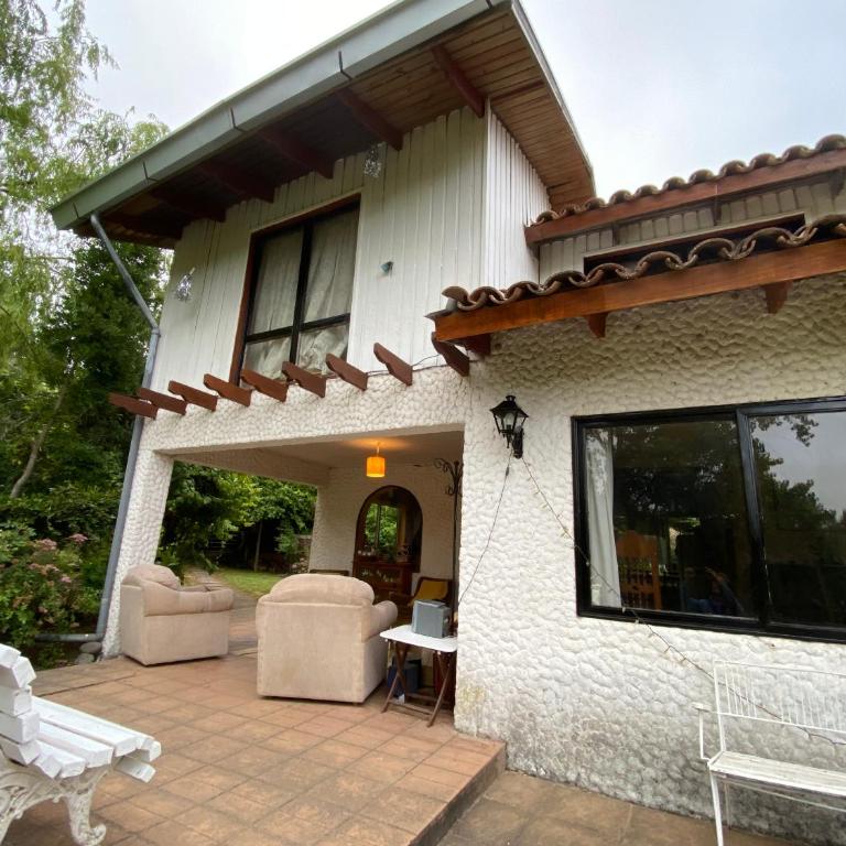 Casa amplia con piscina y quincho - Villa - 3