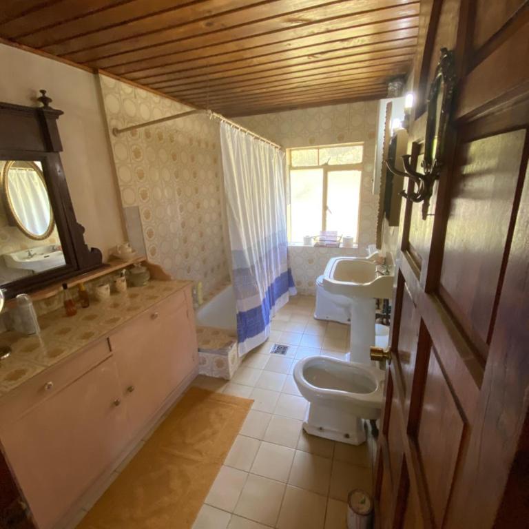 Casa amplia con piscina y quincho - Villa - 17