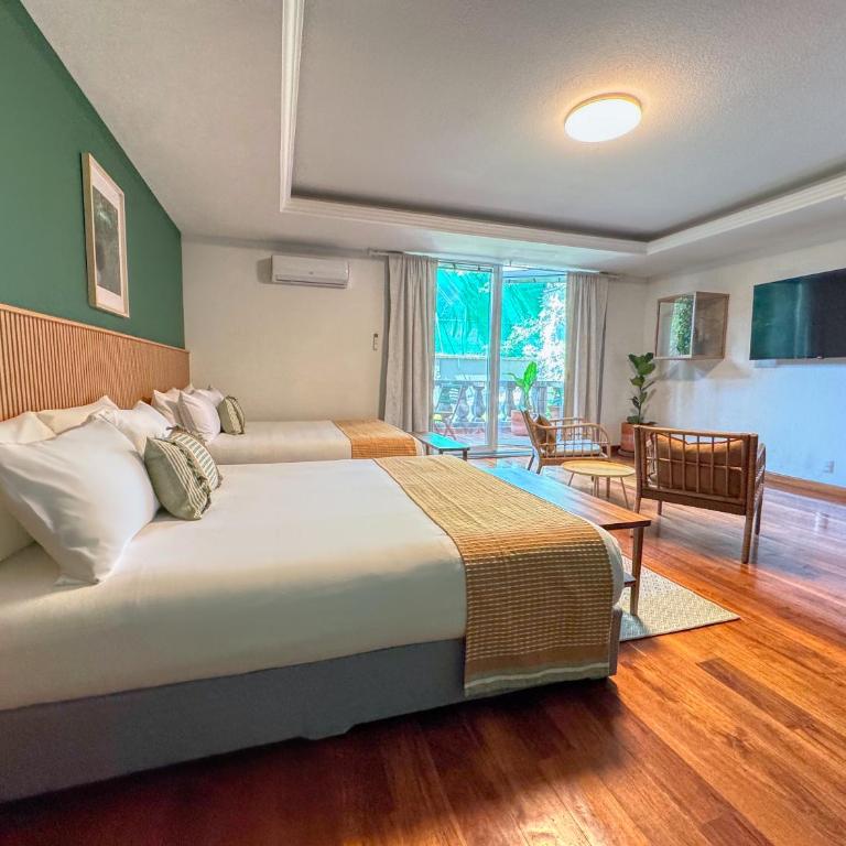 Hotel Boutique Casa Alebrije - Suite with Balcony - 4