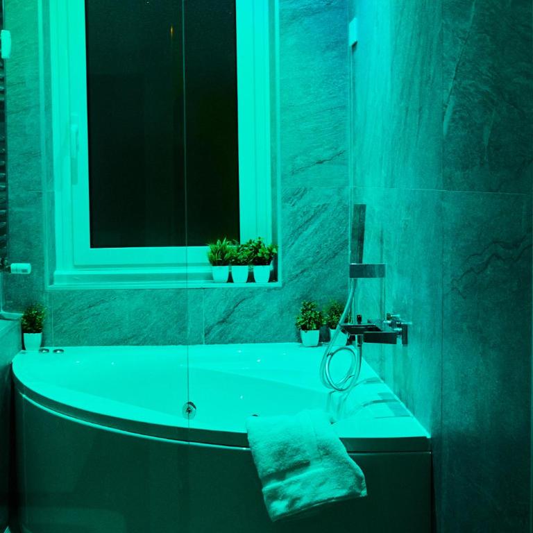 Basilica San Paolo - Home Cinema e Vasca Idromassaggio - Appartamento con 2 Camere da Letto, Balcone e Terrazza - 13