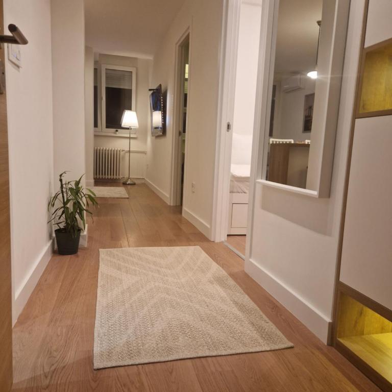 Royal apartment Novi Mercator - Apartman sa 2 Spavaće Sobe - 29