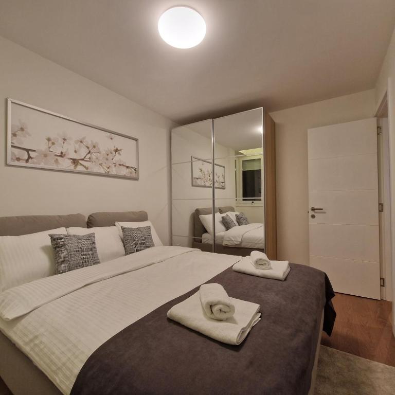 Royal apartment Novi Mercator - Apartman sa 2 Spavaće Sobe - 25