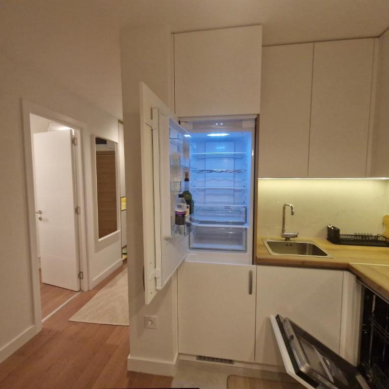 Royal apartment Novi Mercator - Apartman sa 2 Spavaće Sobe - 60